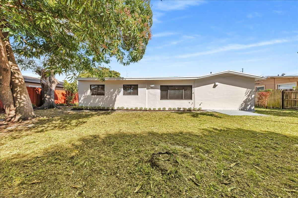 MIRAMAR ISLES - Residential