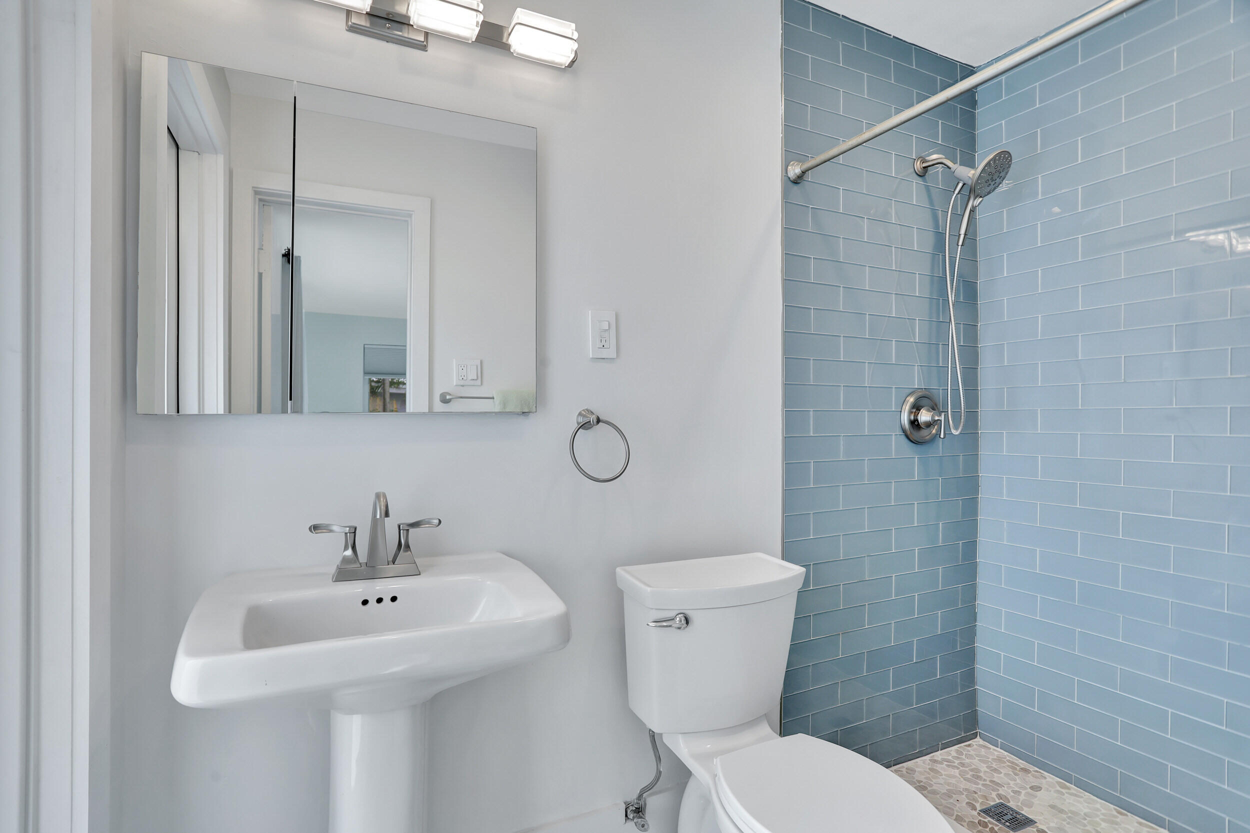 CYPRESS HARBOR 5TH SEC - Residential Lease