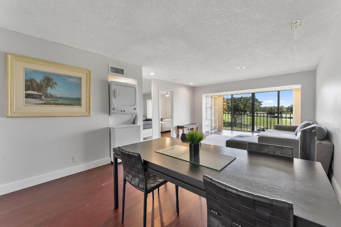 FOUNTAINS OF PALM BEACH CONDO - Residential Lease