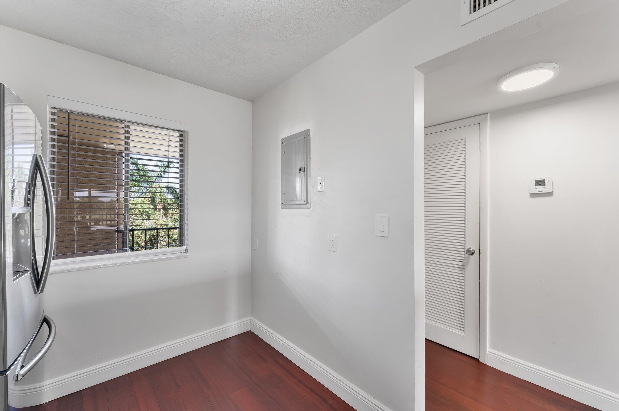 FOUNTAINS OF PALM BEACH CONDO - Residential Lease