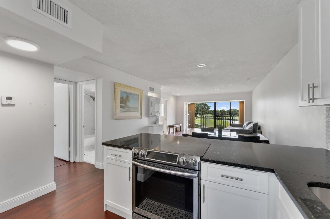 FOUNTAINS OF PALM BEACH CONDO - Residential Lease