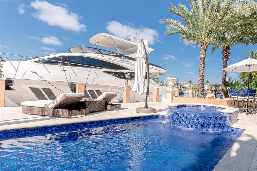 Lighthouse Point 6th Sec - Residential