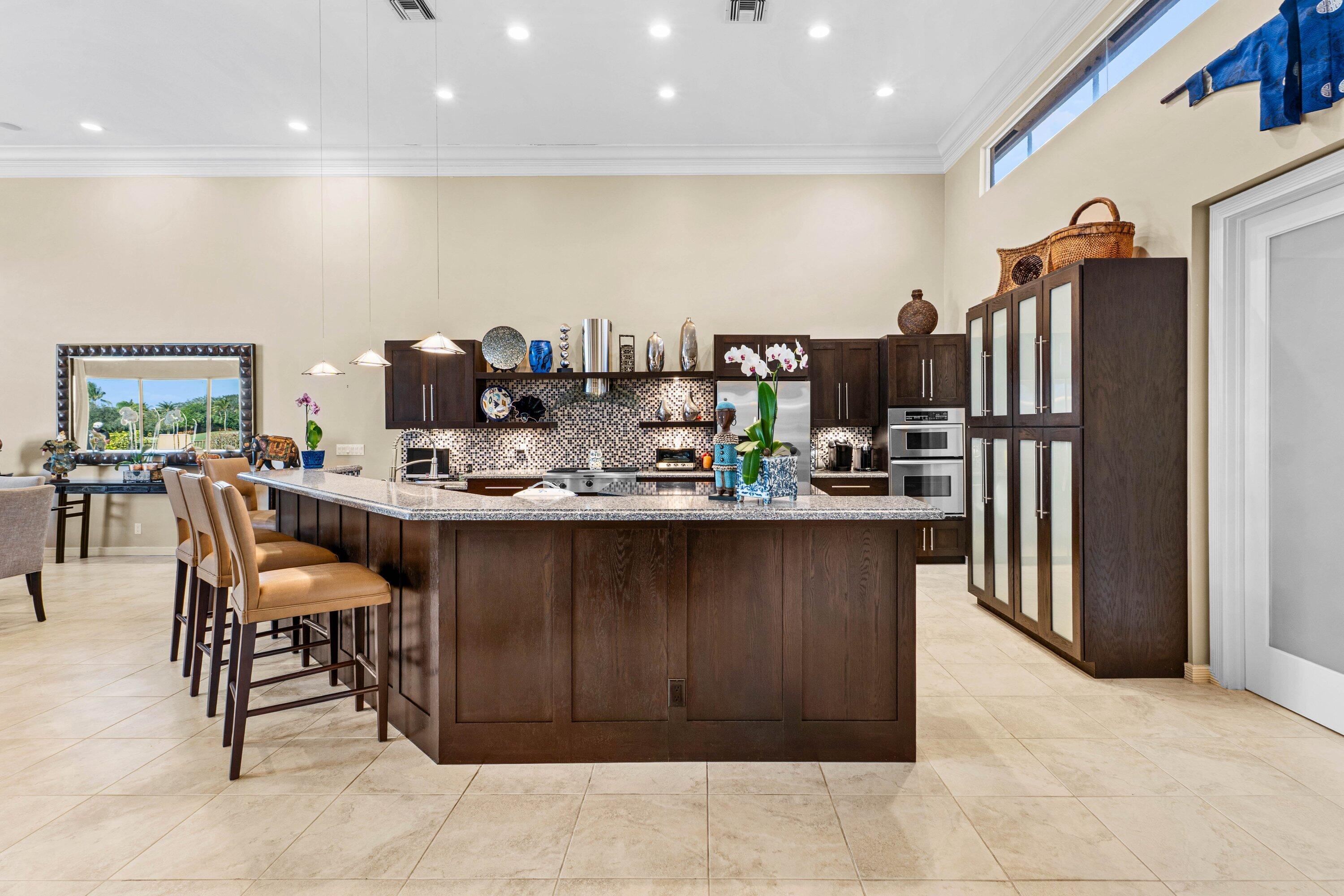 CRYSTAL BAY - Residential