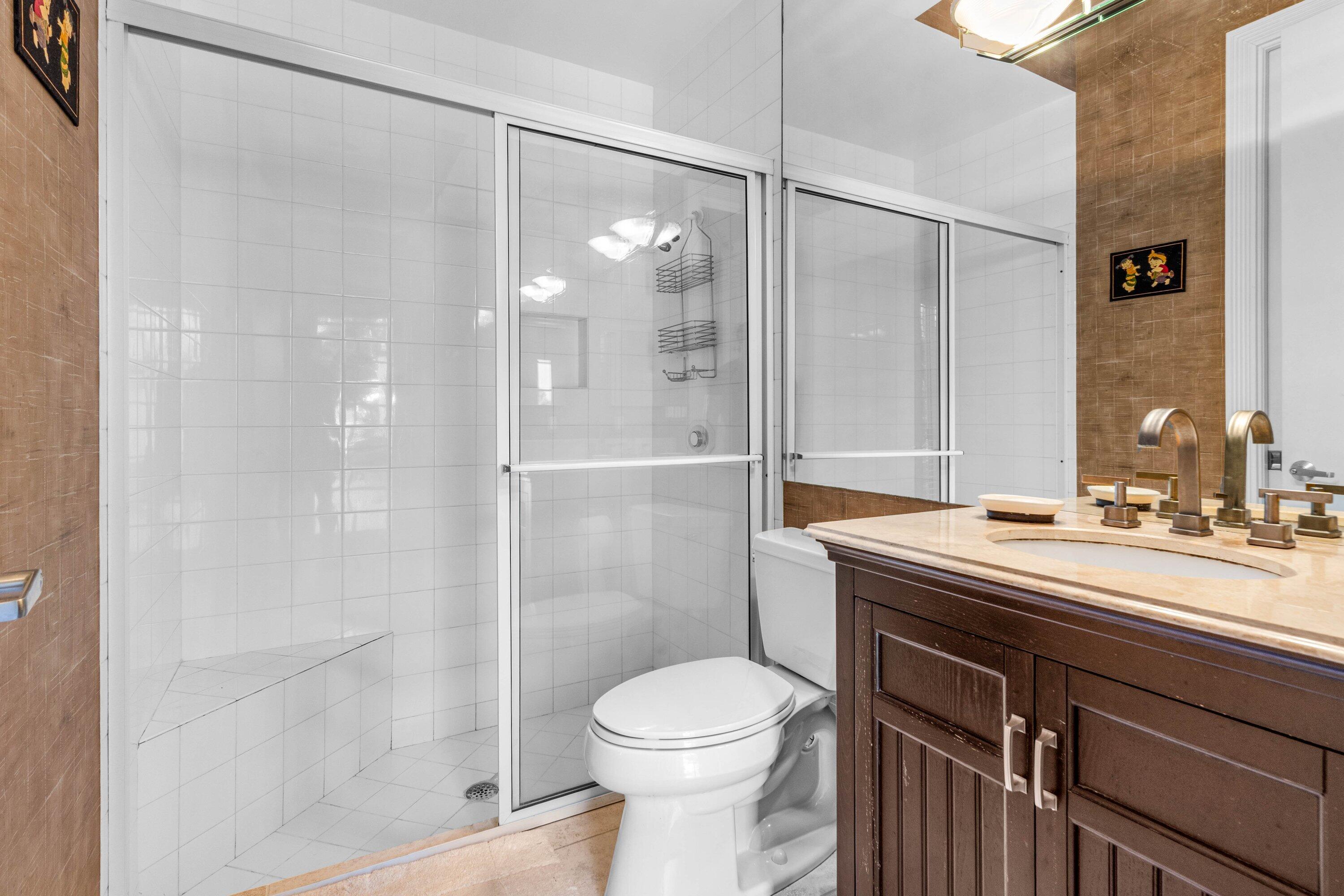 CRYSTAL BAY - Residential