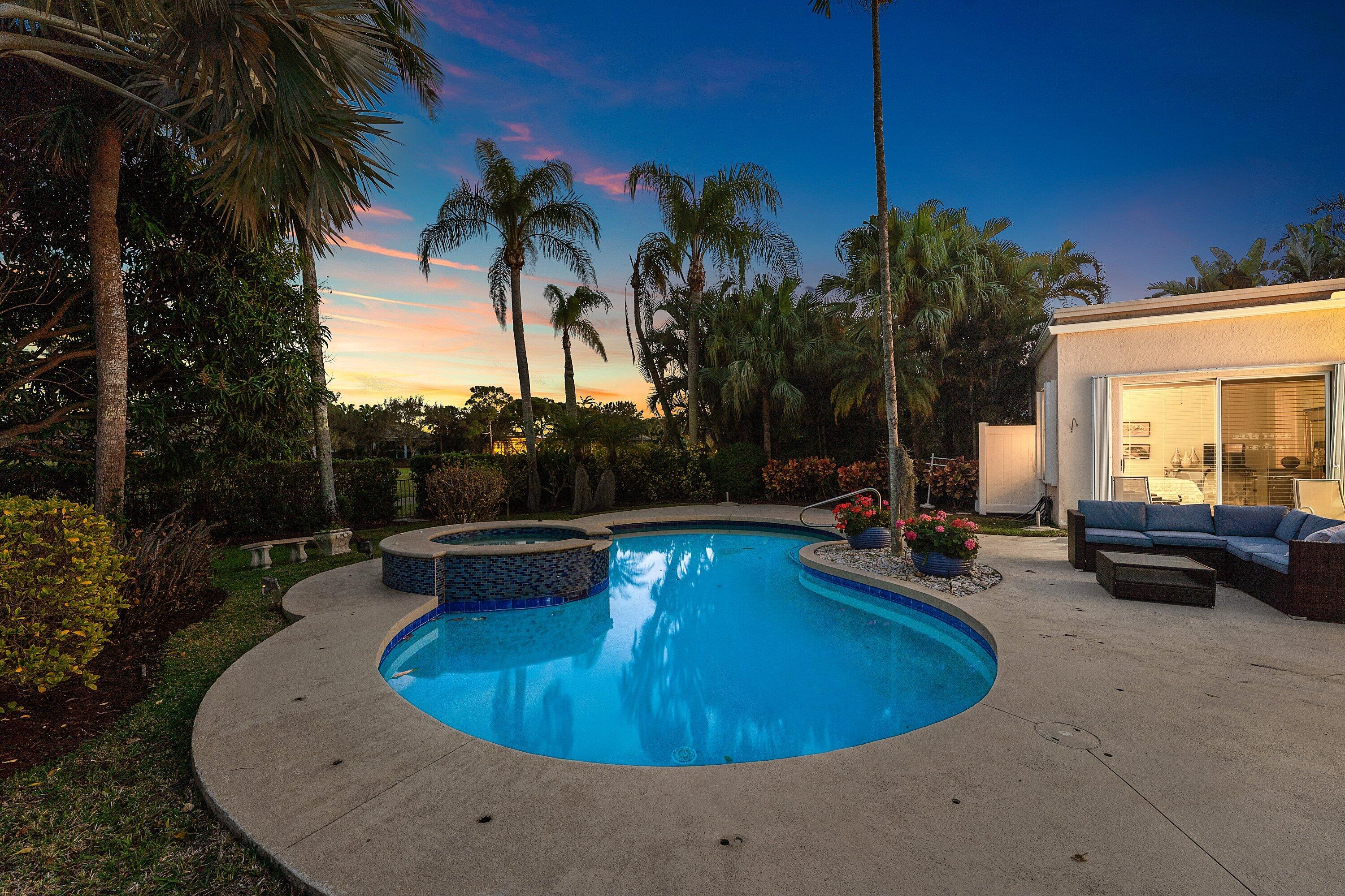 CRYSTAL BAY - Residential