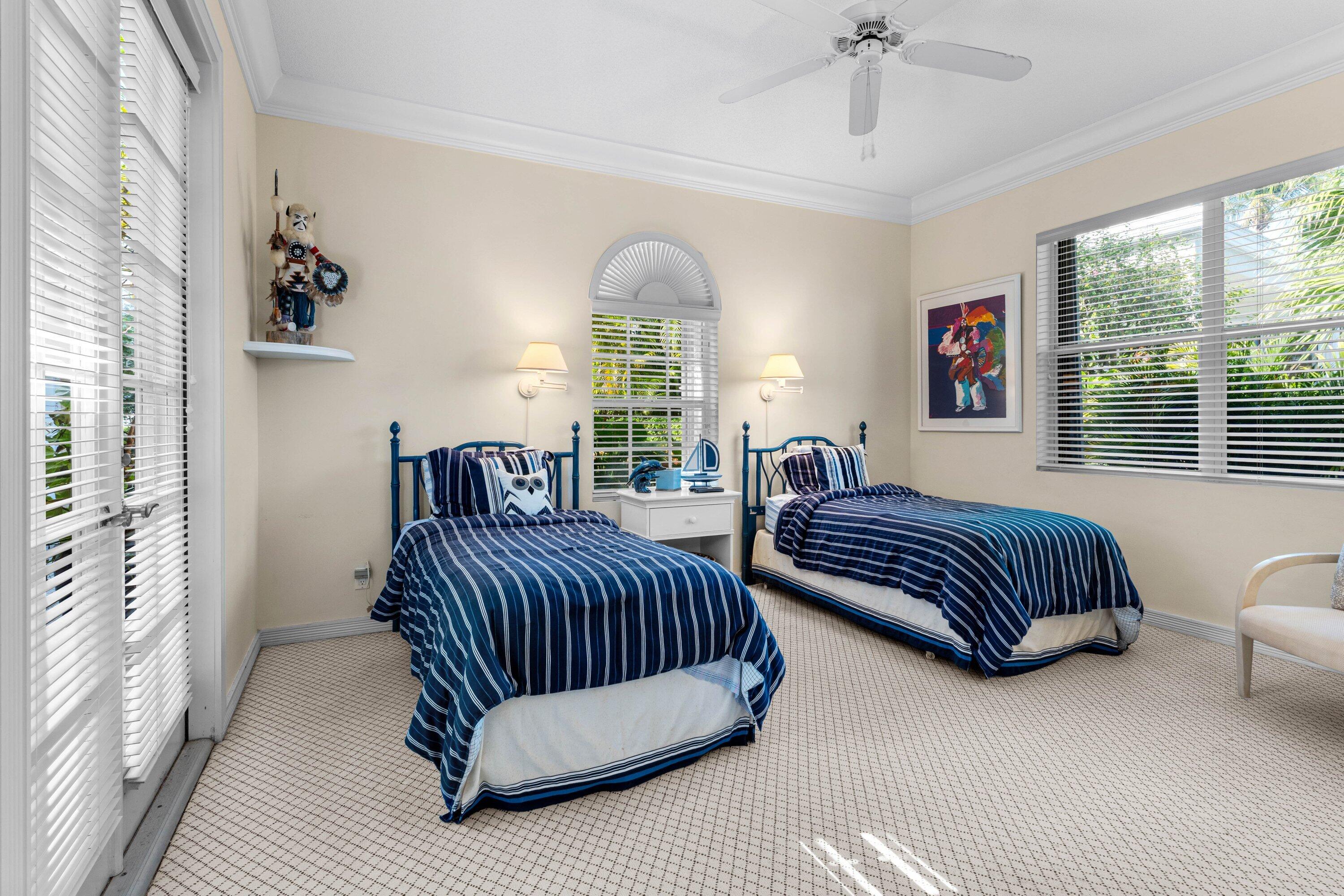 CRYSTAL BAY - Residential