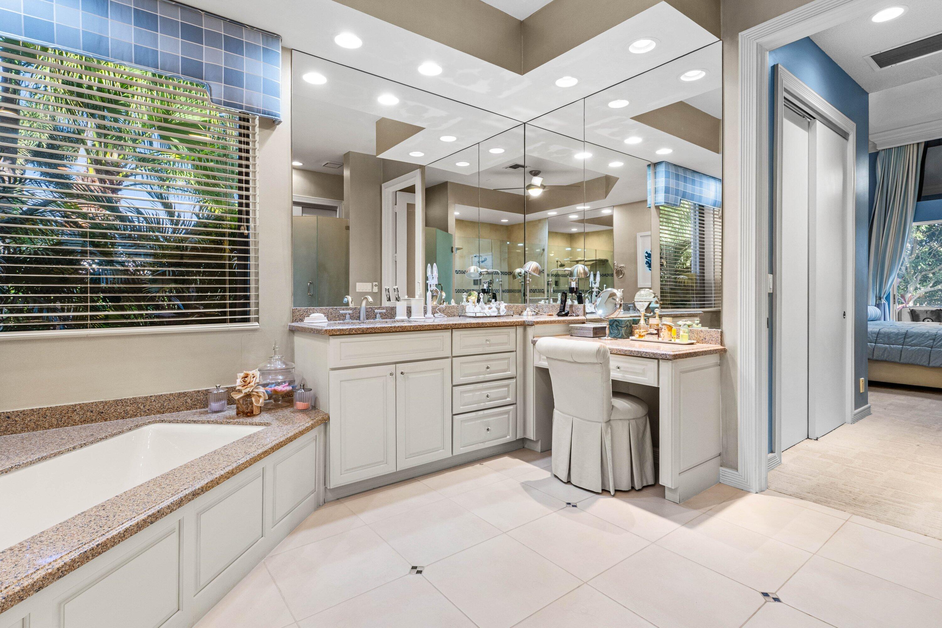 CRYSTAL BAY - Residential