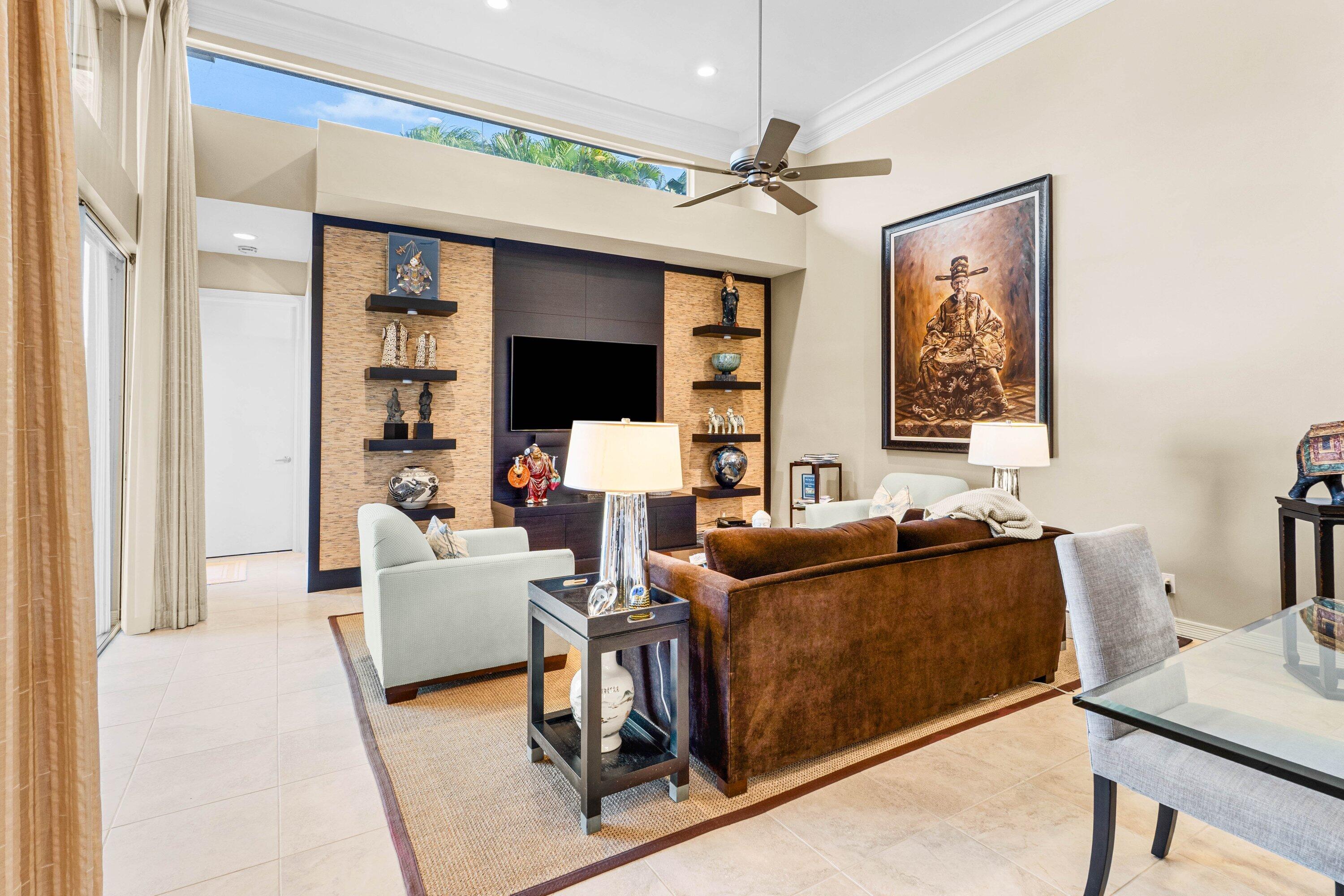 CRYSTAL BAY - Residential