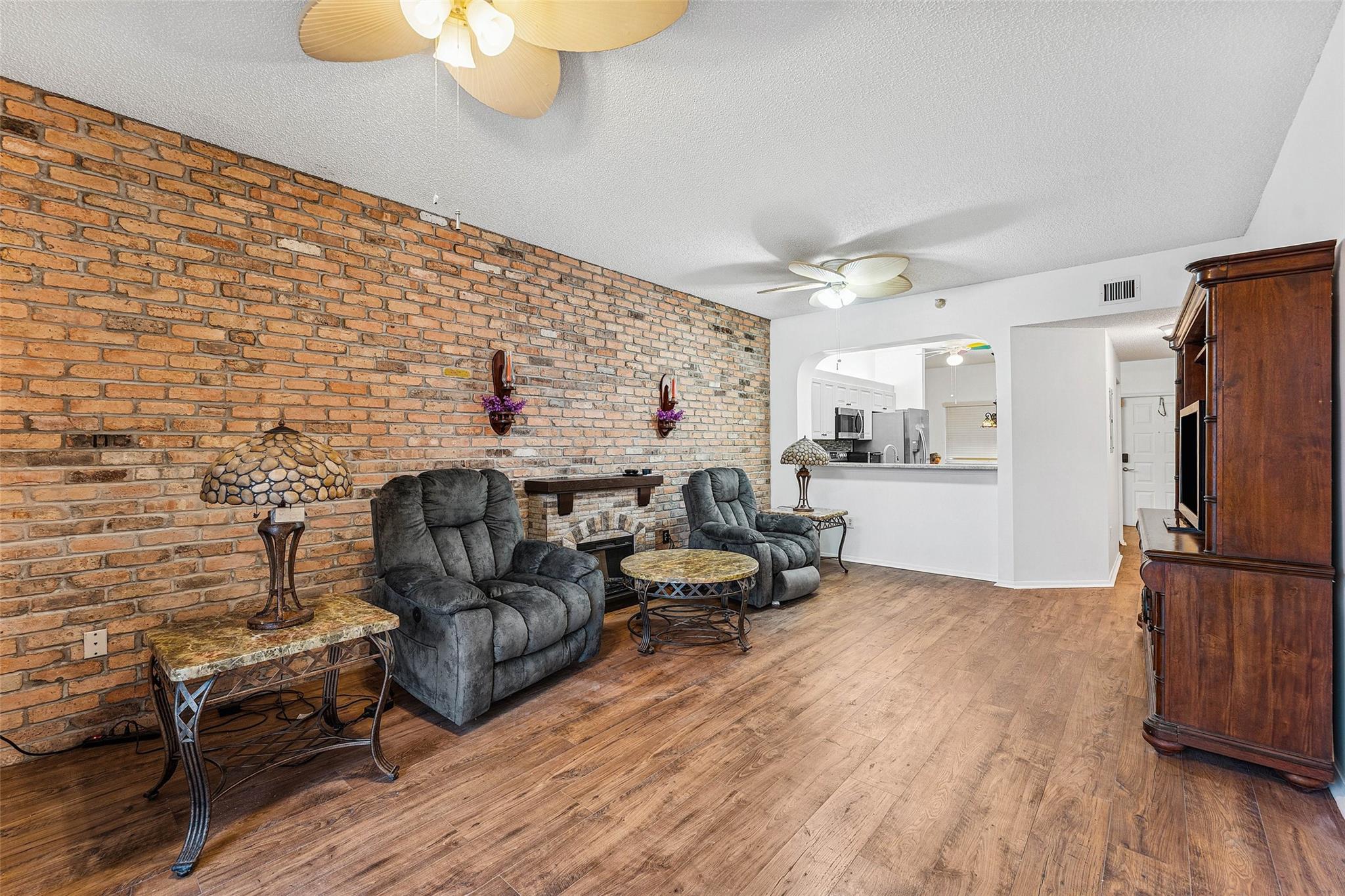 View photos, virtual tours, details... 7647 Southampton Ter 314