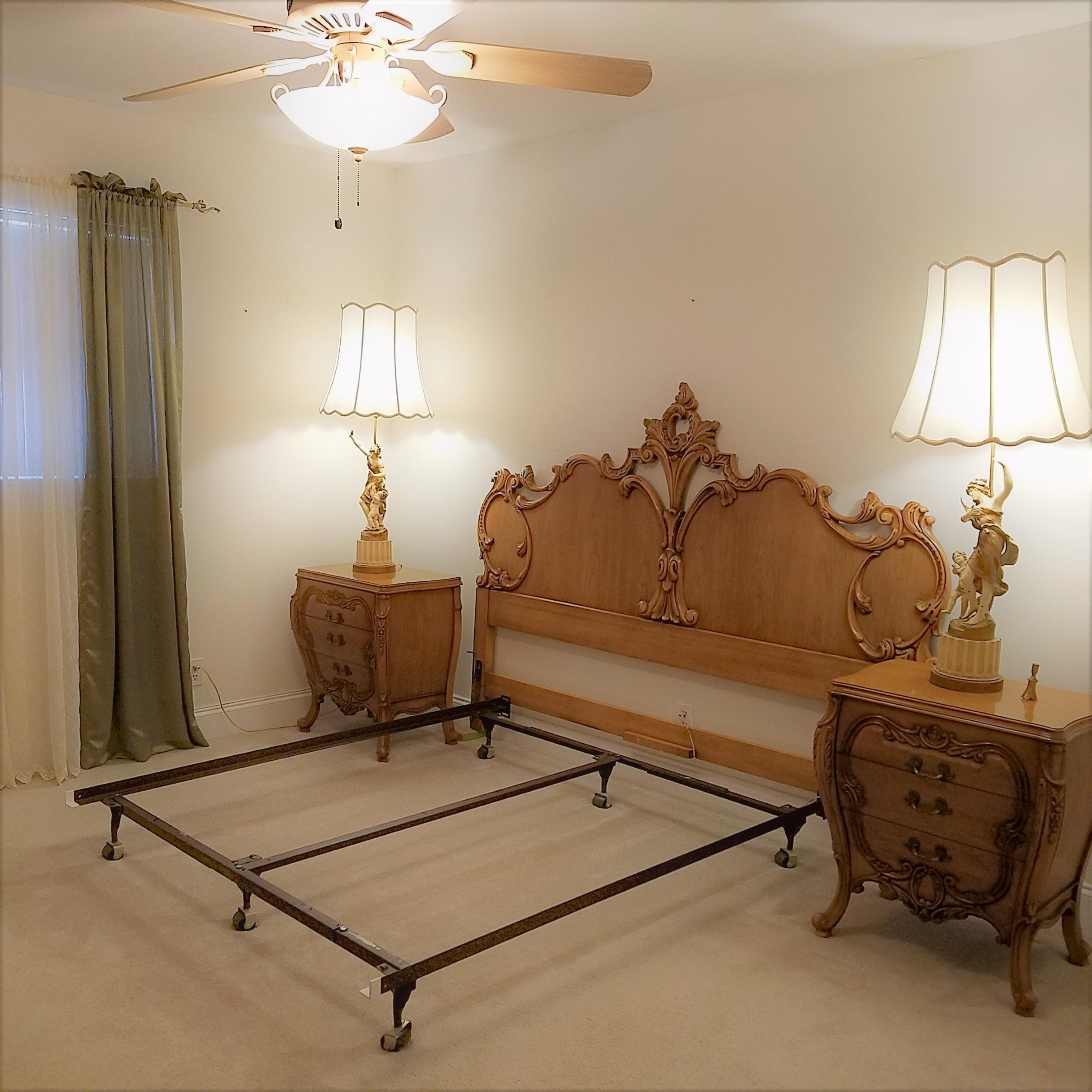 KINGS POINT SAXONY CONDOS - Residential