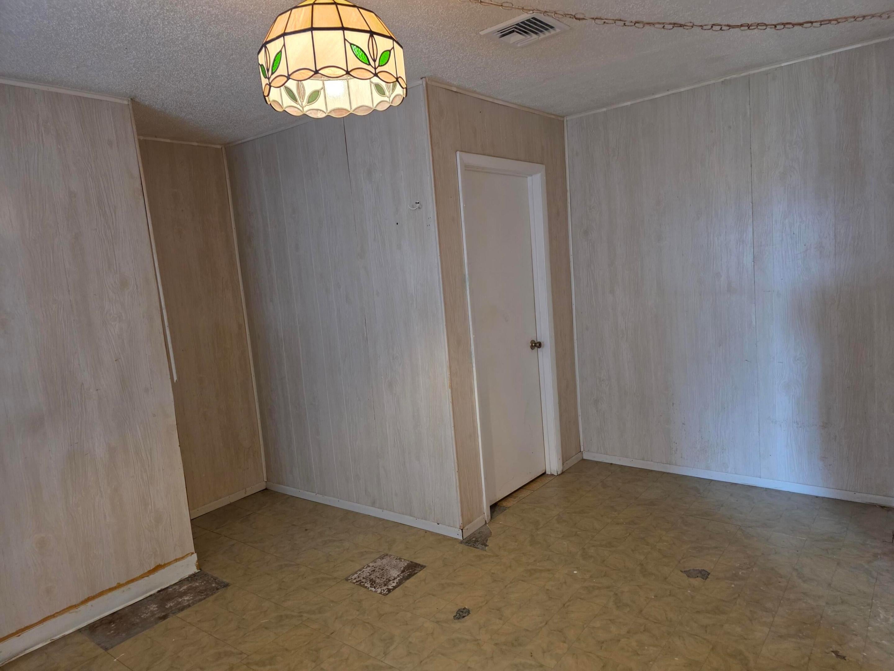 2906 Anderson Drive