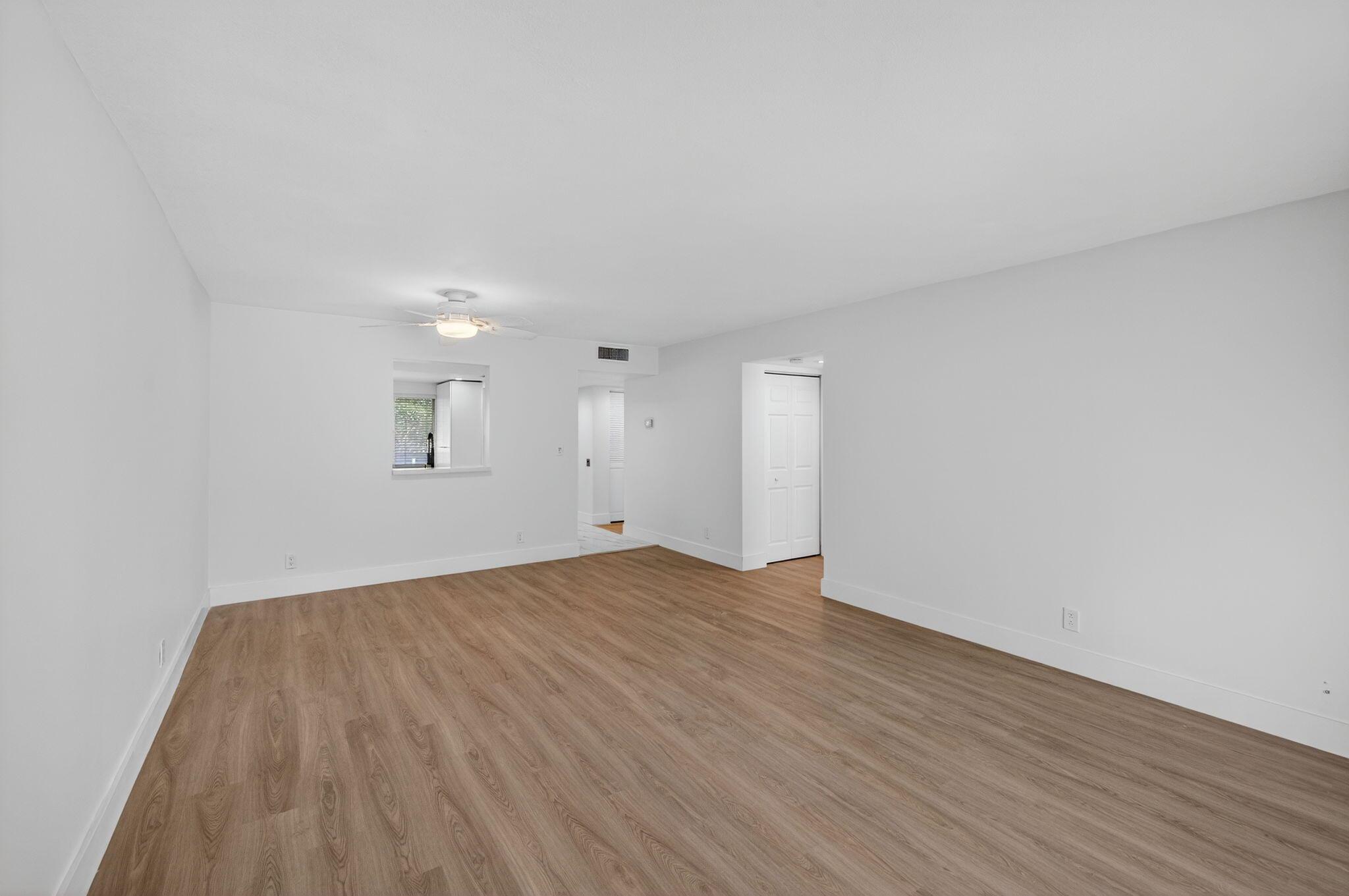 HUNTINGTON LAKES SEC ONE - Residential Lease