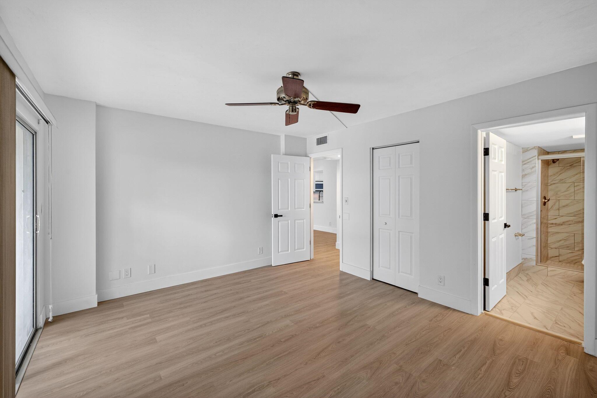 HUNTINGTON LAKES SEC ONE - Residential Lease