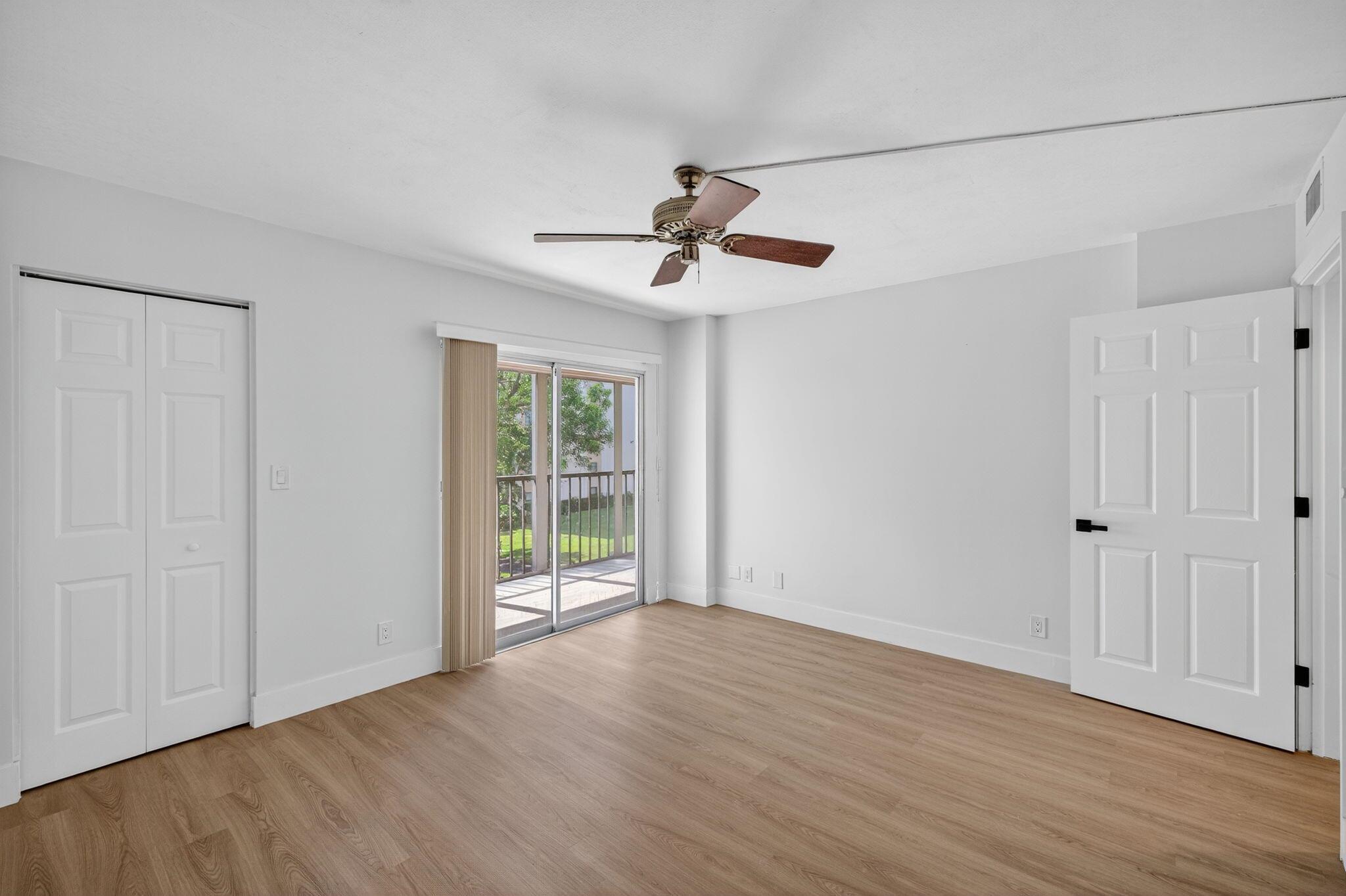 HUNTINGTON LAKES SEC ONE - Residential Lease