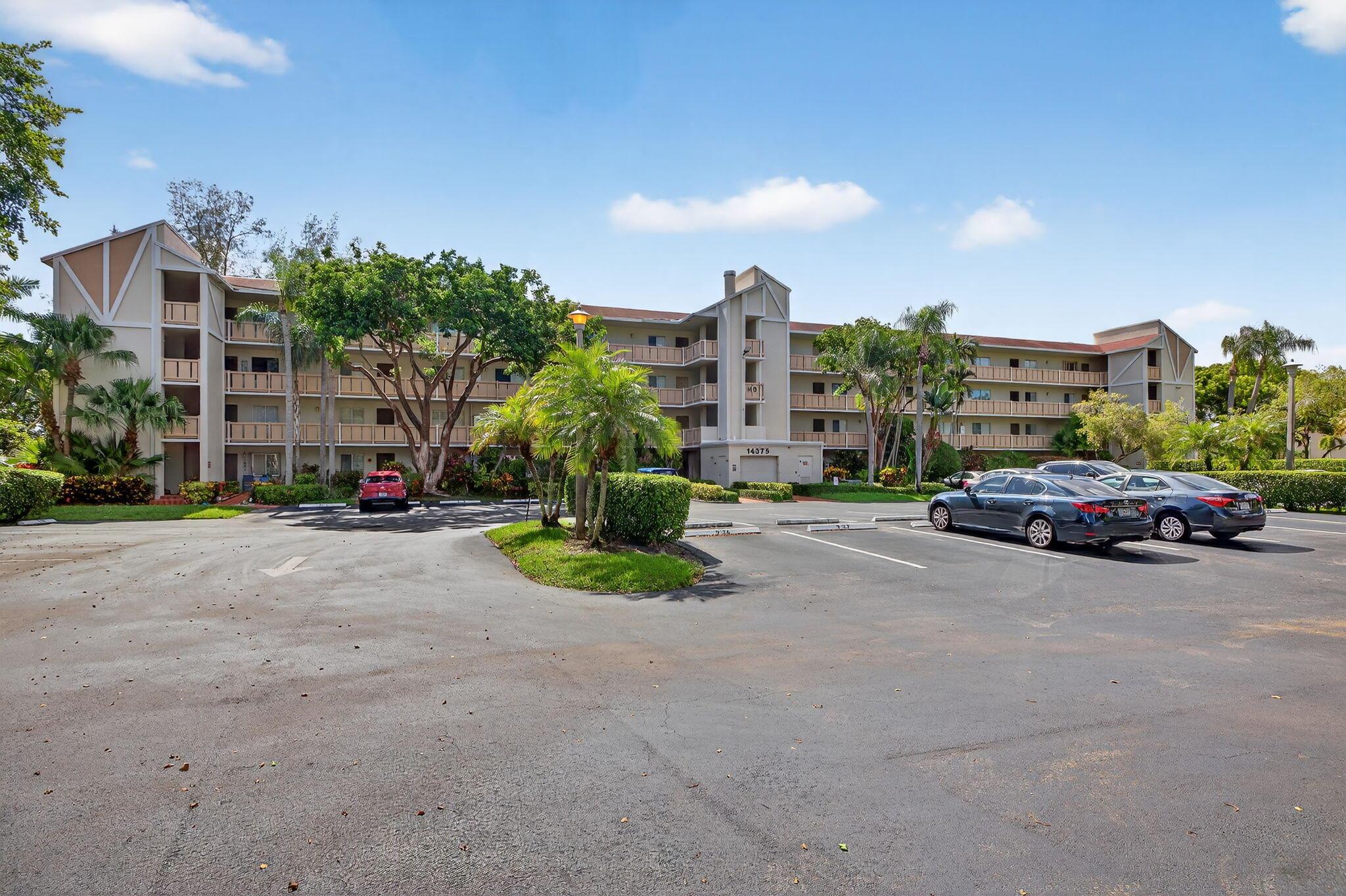 HUNTINGTON LAKES SEC ONE - Residential Lease