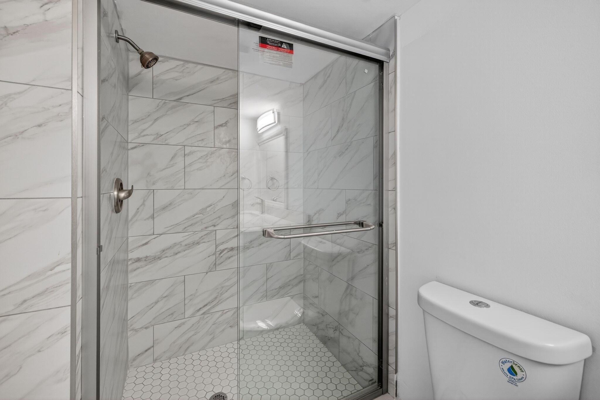 HUNTINGTON LAKES SEC ONE - Residential Lease