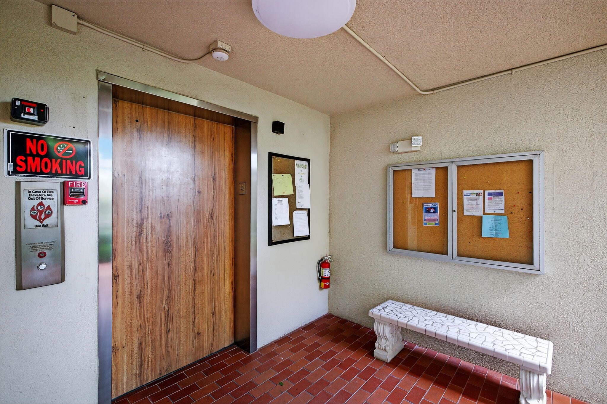 HUNTINGTON LAKES SEC ONE - Residential Lease