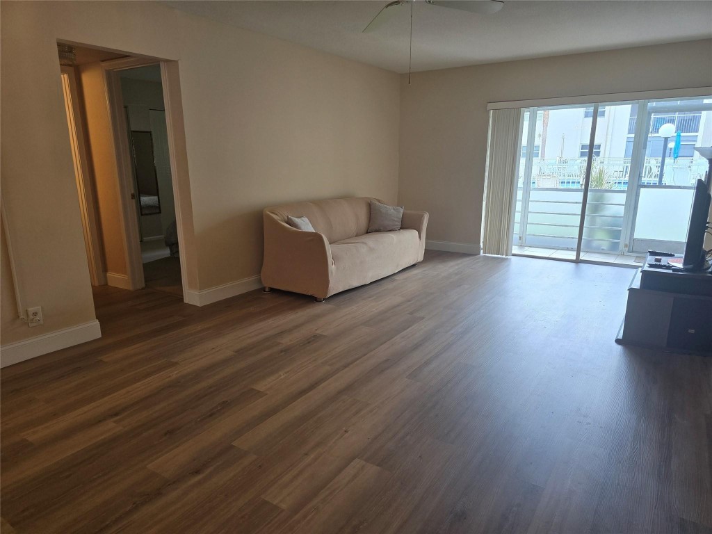 1428 SE 4th Avenue 107