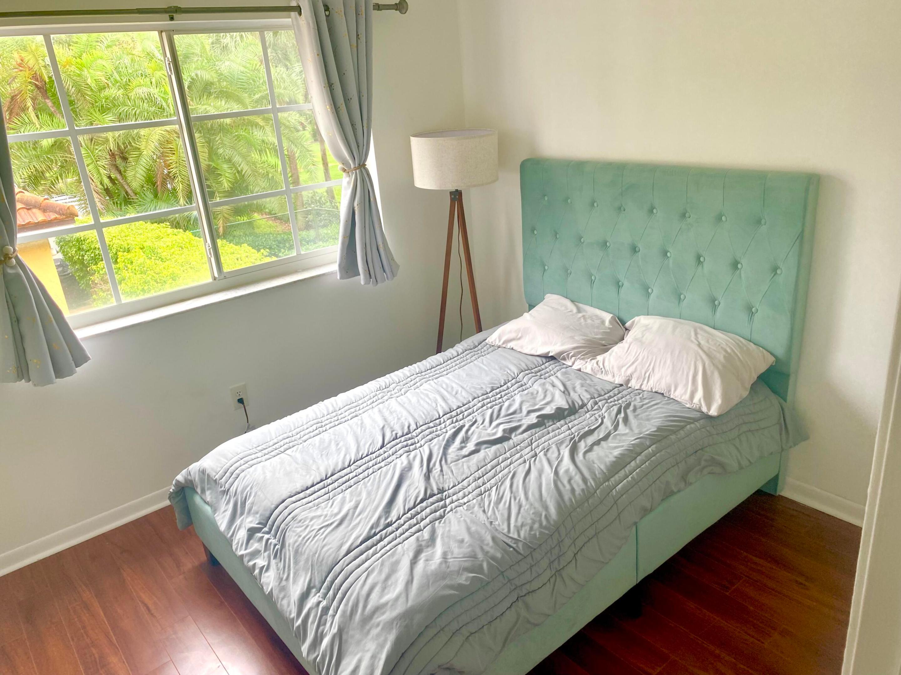 YACHT CLUB ON THE INTRACOASTAL - Residential Lease