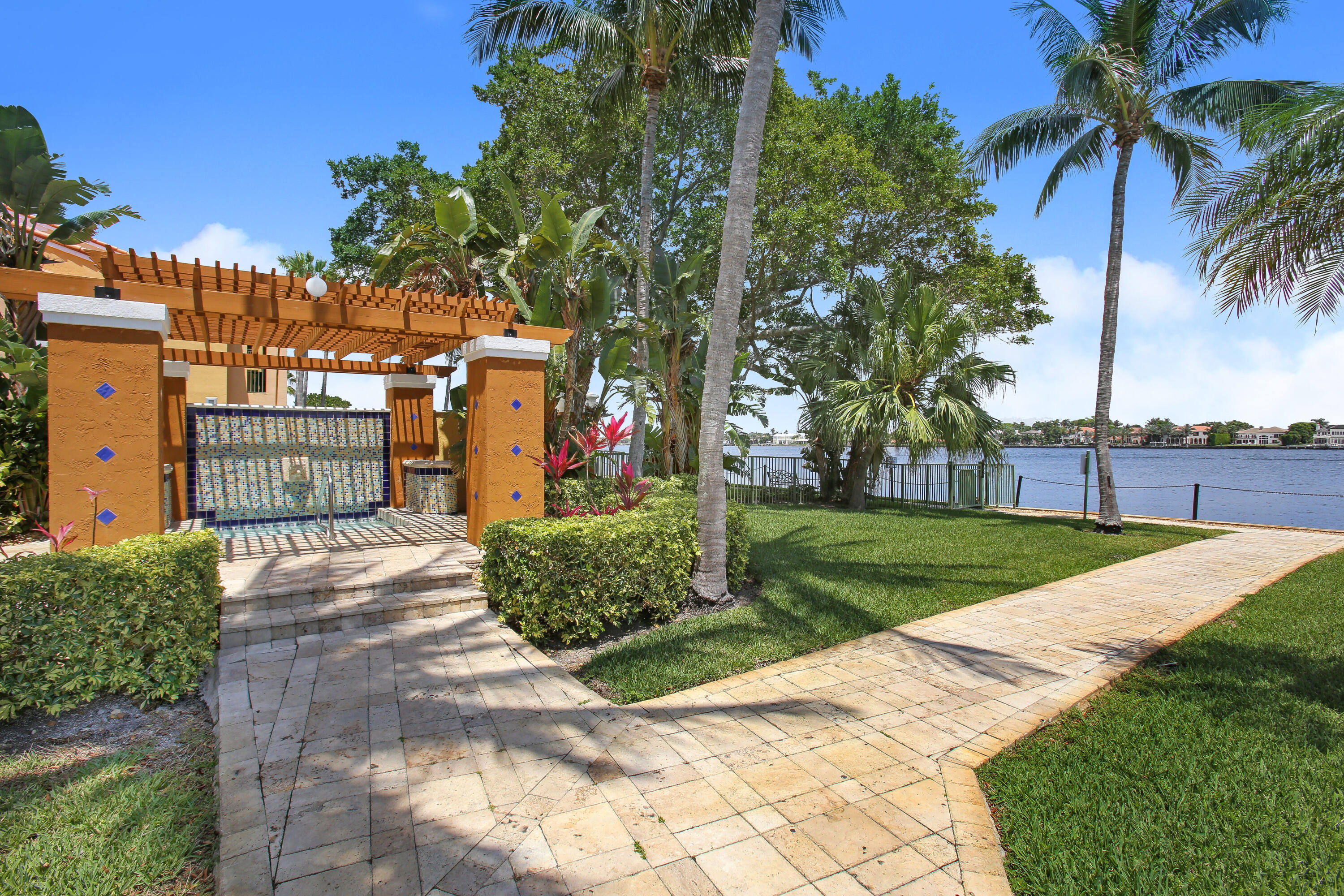 YACHT CLUB ON THE INTRACOASTAL - Residential Lease