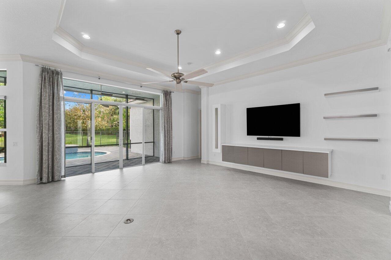 Valencia Reserve - Residential