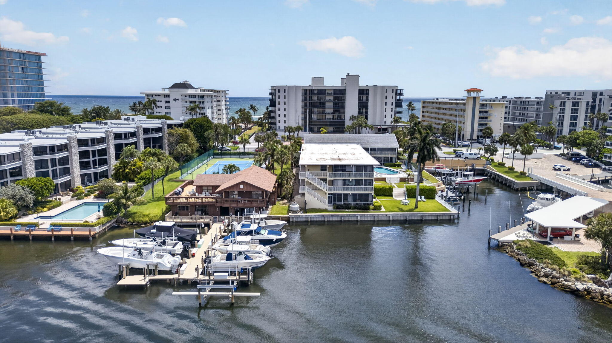 PIECES OEIGHT CONDOMINIUM - Residential