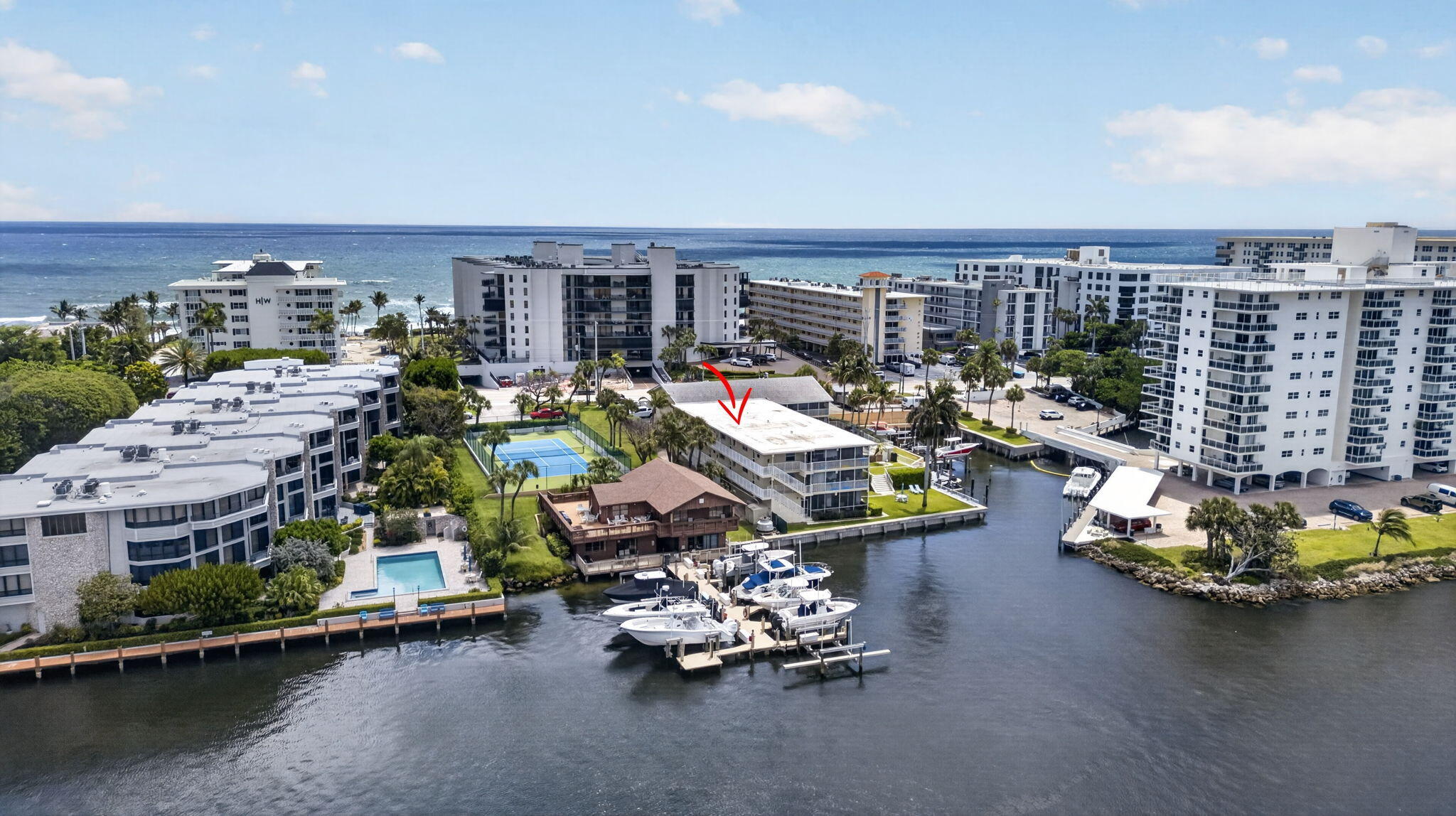 PIECES OEIGHT CONDOMINIUM - Residential