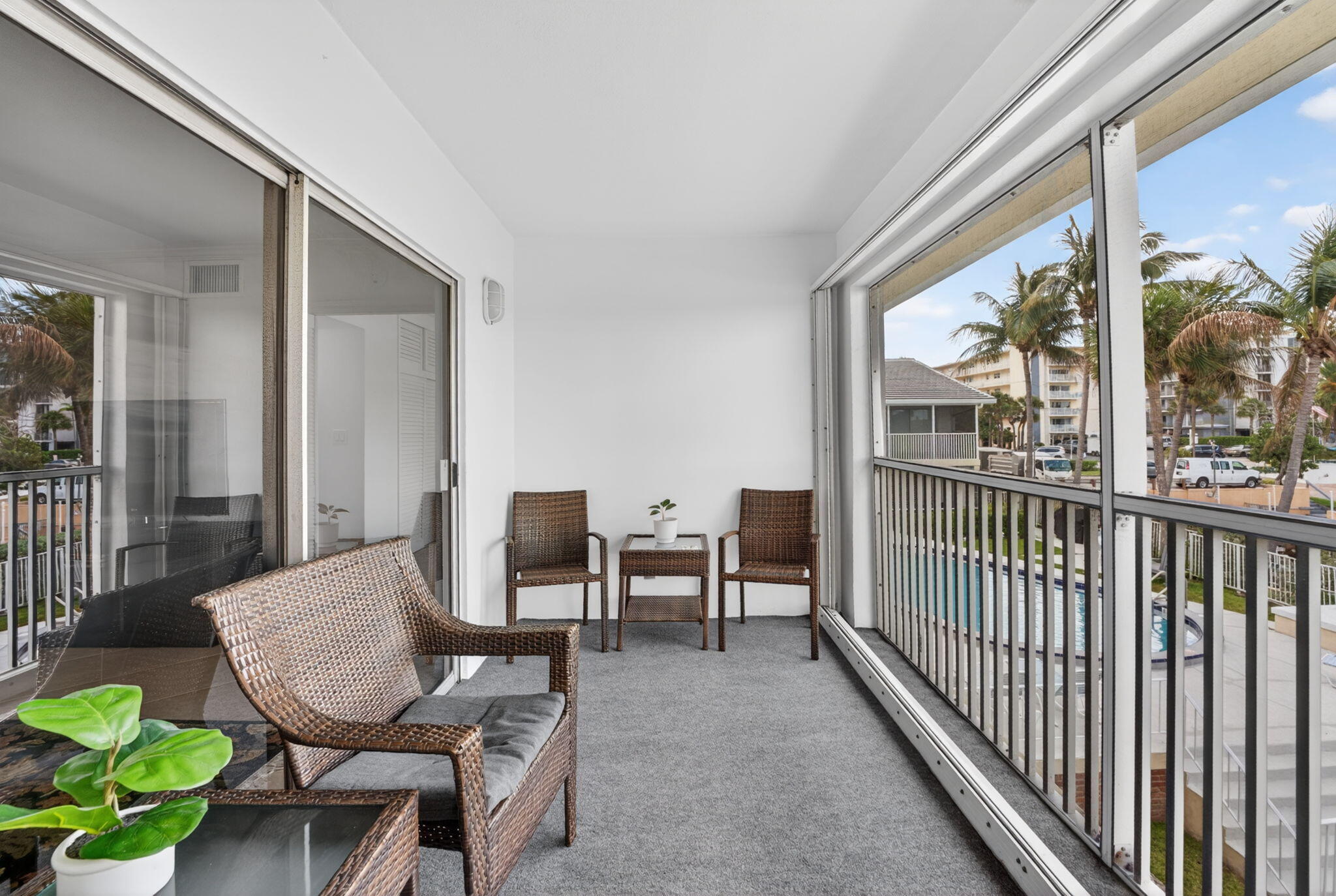 PIECES OEIGHT CONDOMINIUM - Residential