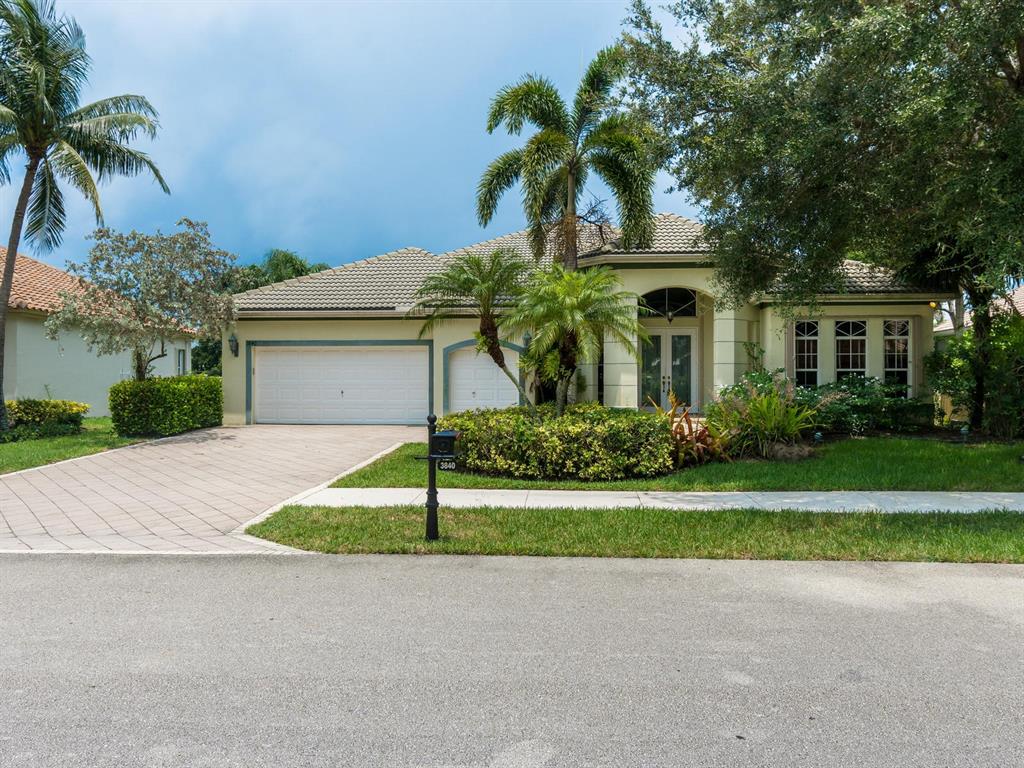 LAKE ESTATES ROLLING HILL - Residential