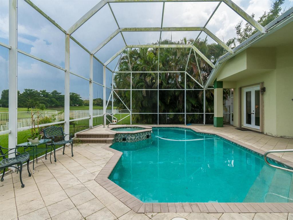 LAKE ESTATES ROLLING HILL - Residential