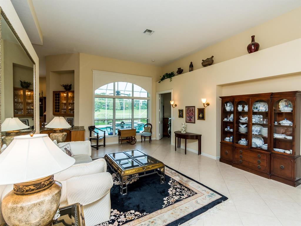 LAKE ESTATES ROLLING HILL - Residential