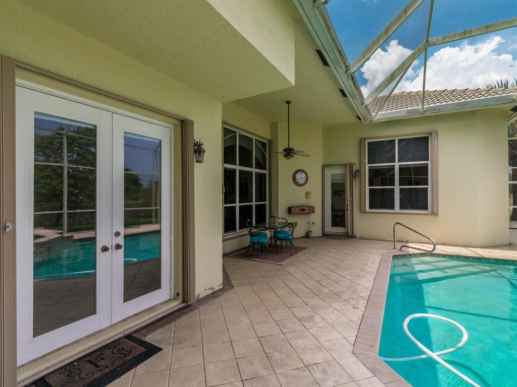 LAKE ESTATES ROLLING HILL - Residential