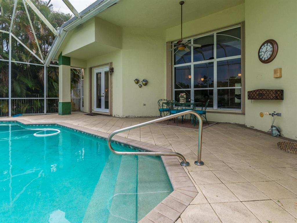 LAKE ESTATES ROLLING HILL - Residential