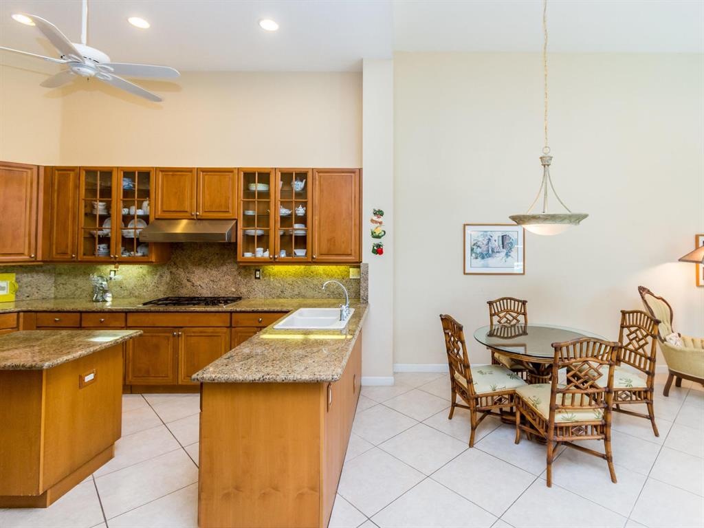 LAKE ESTATES ROLLING HILL - Residential