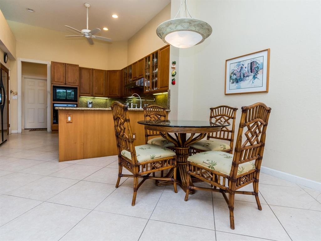 LAKE ESTATES ROLLING HILL - Residential