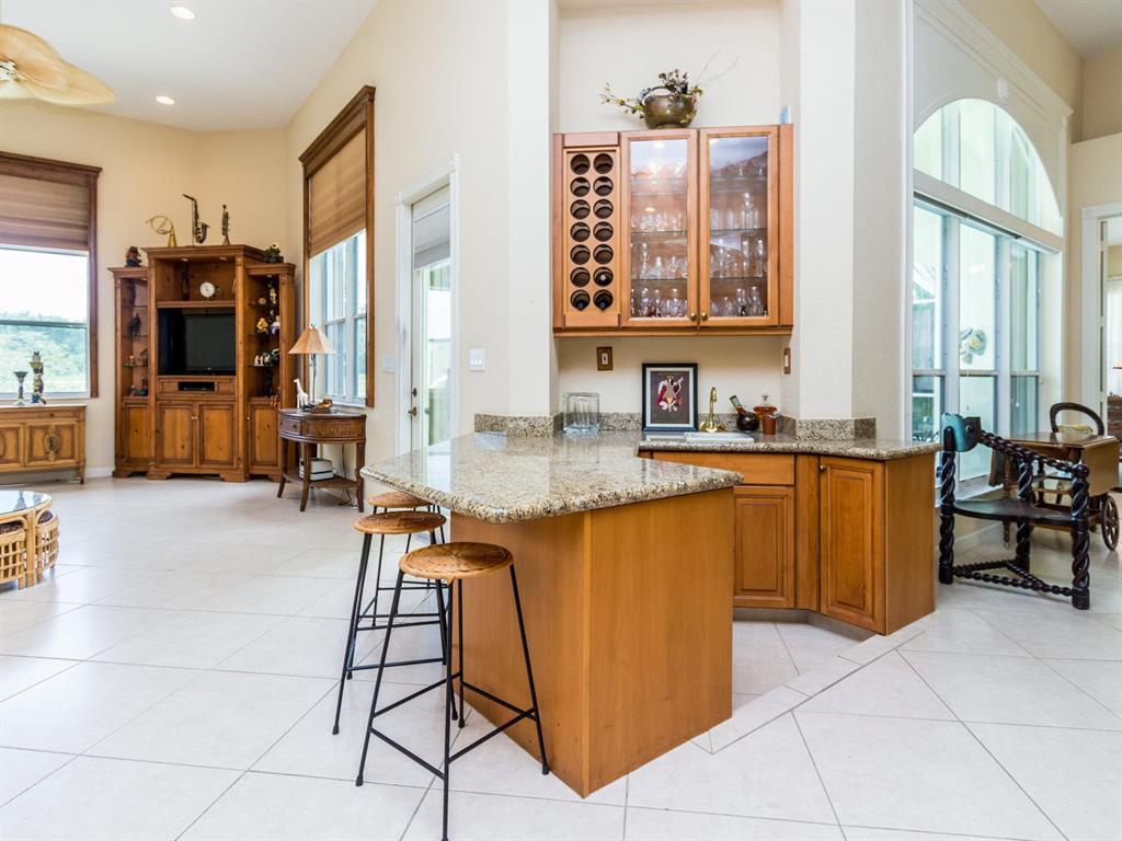 LAKE ESTATES ROLLING HILL - Residential