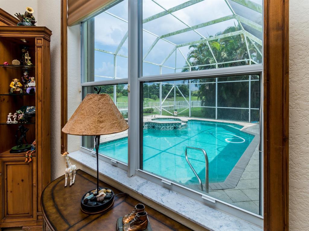 LAKE ESTATES ROLLING HILL - Residential