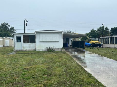 6950 SE Ridgeway Terrace Hobe Sound FL 33455