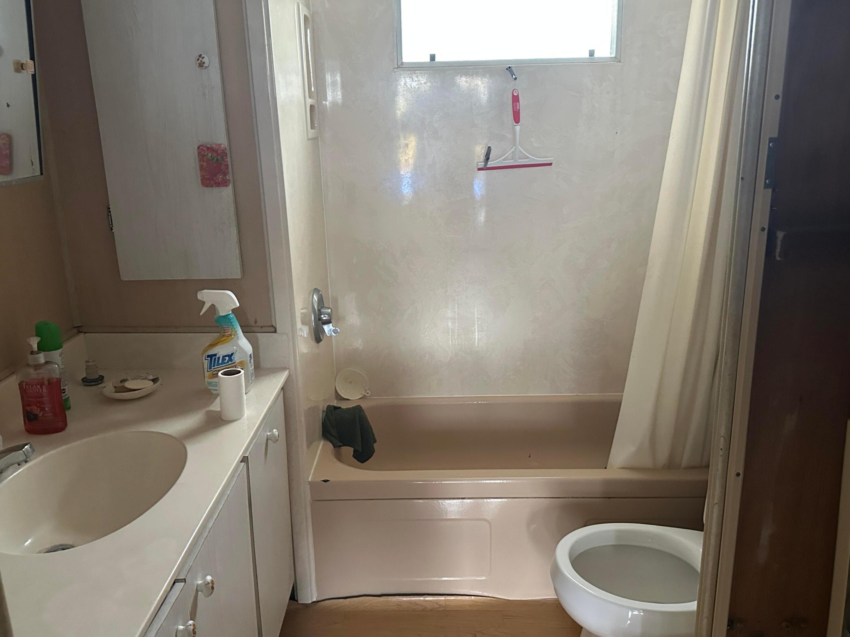 6950 SE Ridgeway Terrace