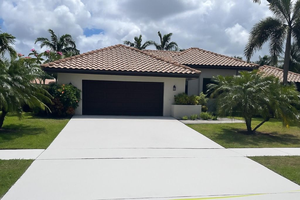 Photo of 22384 Martella Avenue, Boca Raton, FL 33433 (MLS # R11137856)