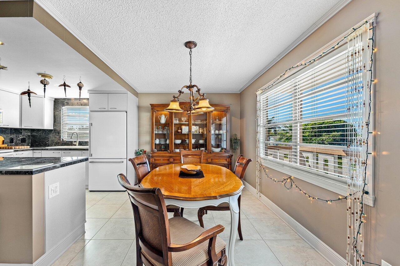 WELLINGTON CONDOS - Residential