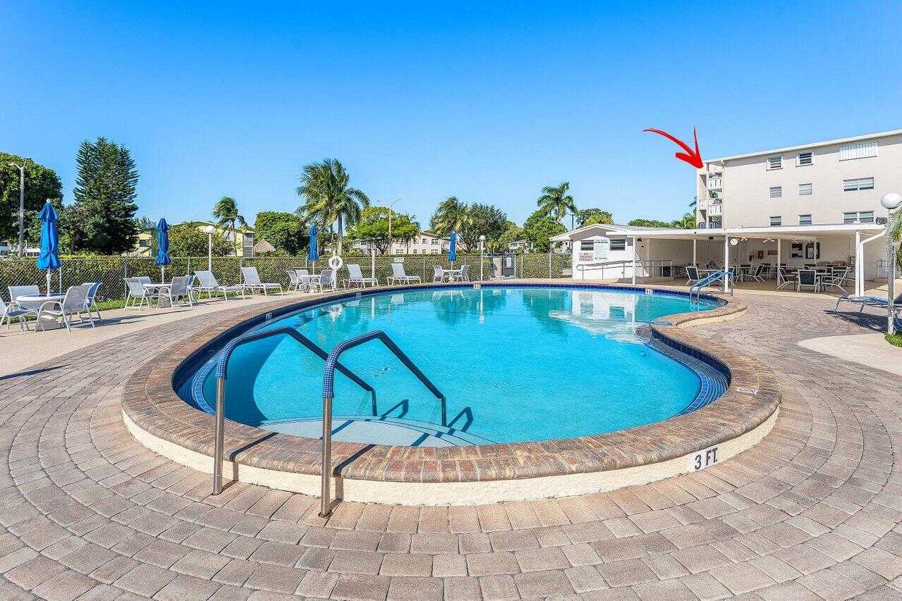 WELLINGTON CONDOS - Residential