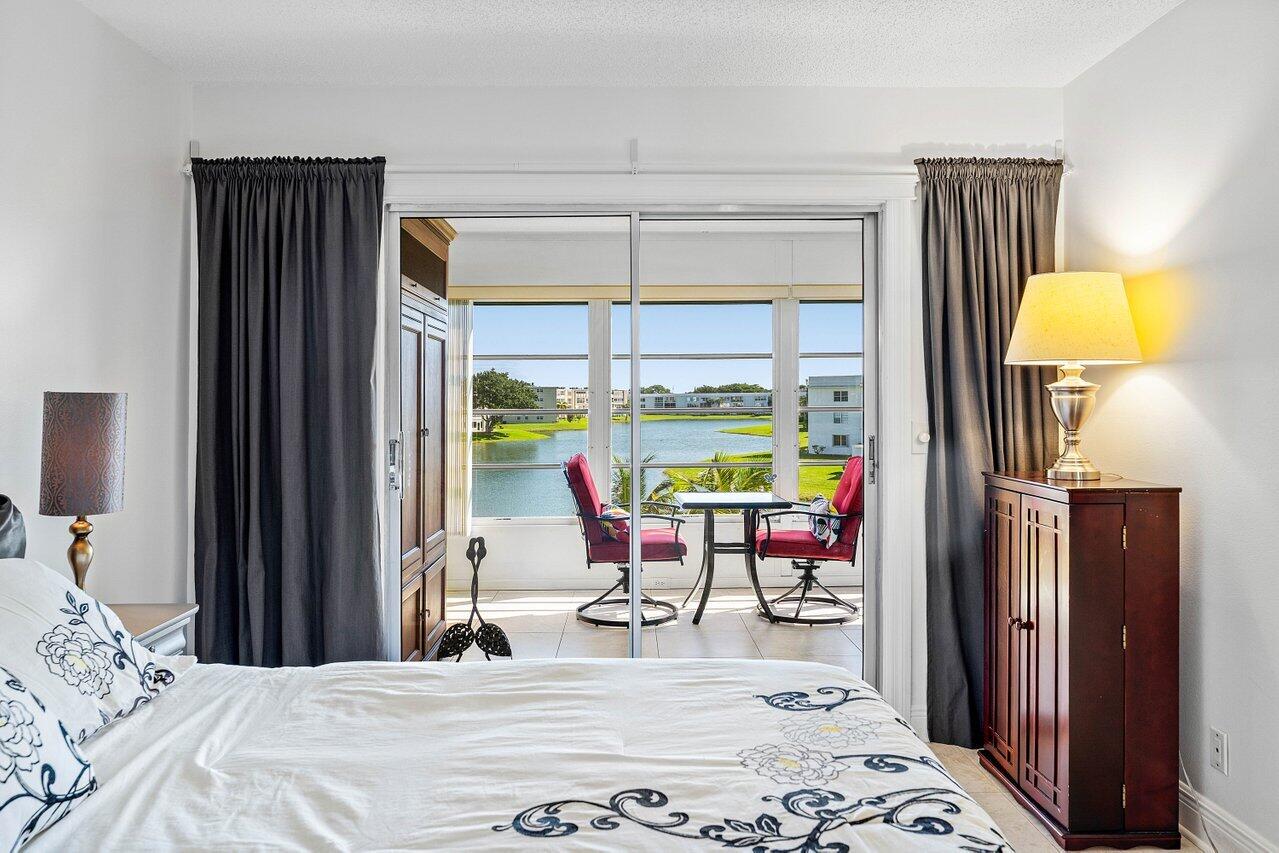 WELLINGTON CONDOS - Residential