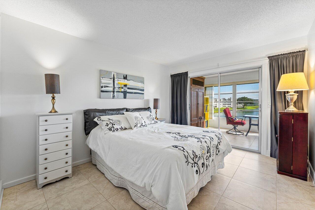 WELLINGTON CONDOS - Residential