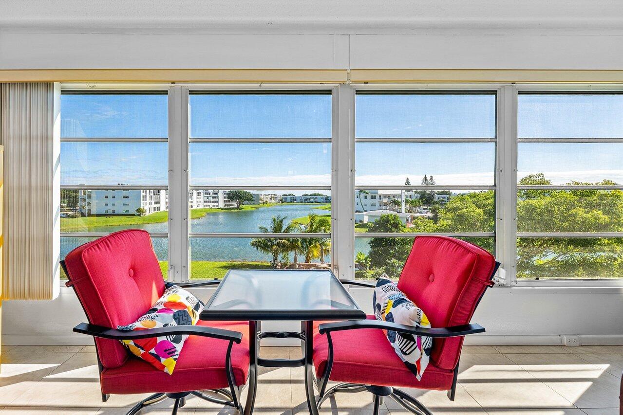 WELLINGTON CONDOS - Residential