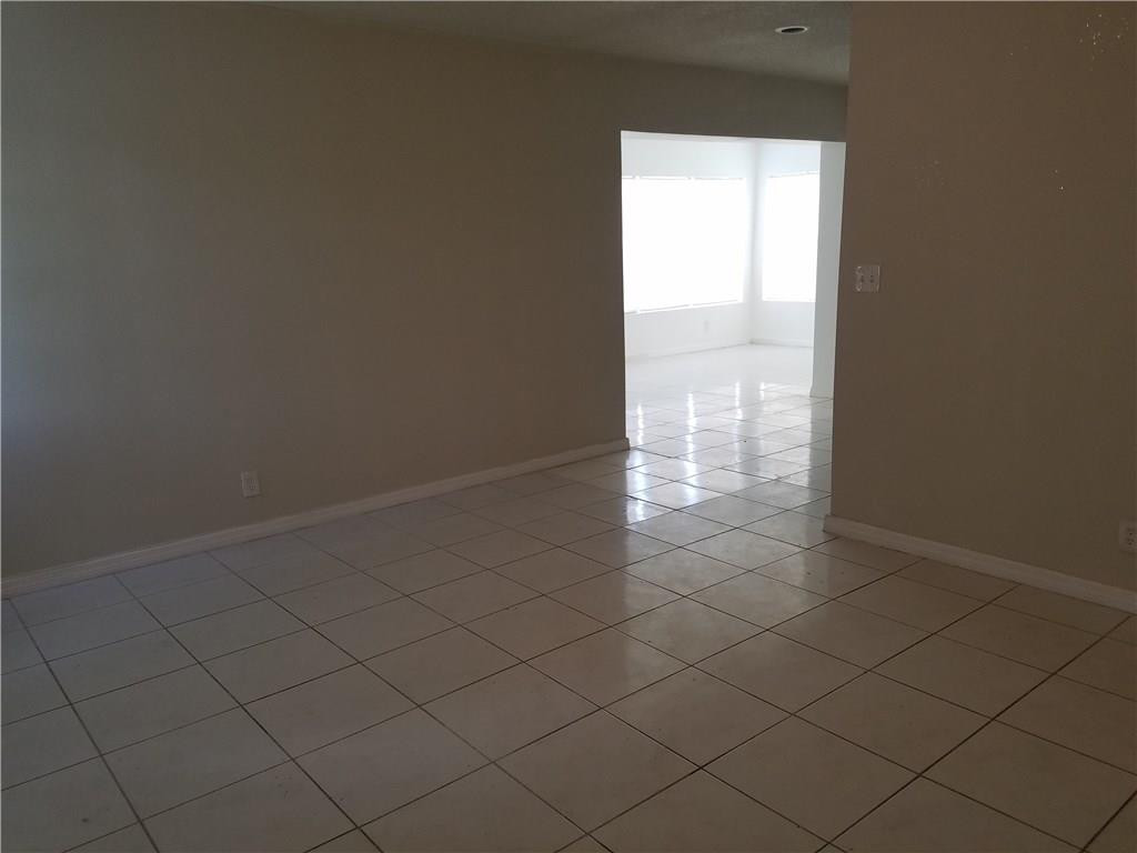 Lauderdale Manors - Residential