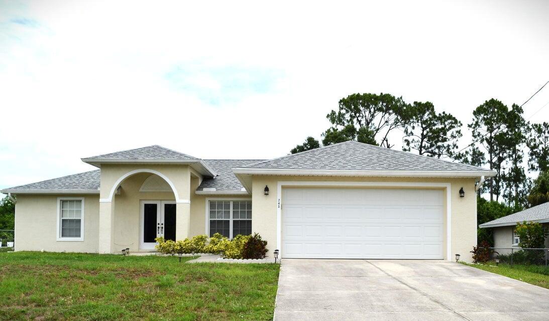 LEHIGH ACRES UNIT 10 - Residential