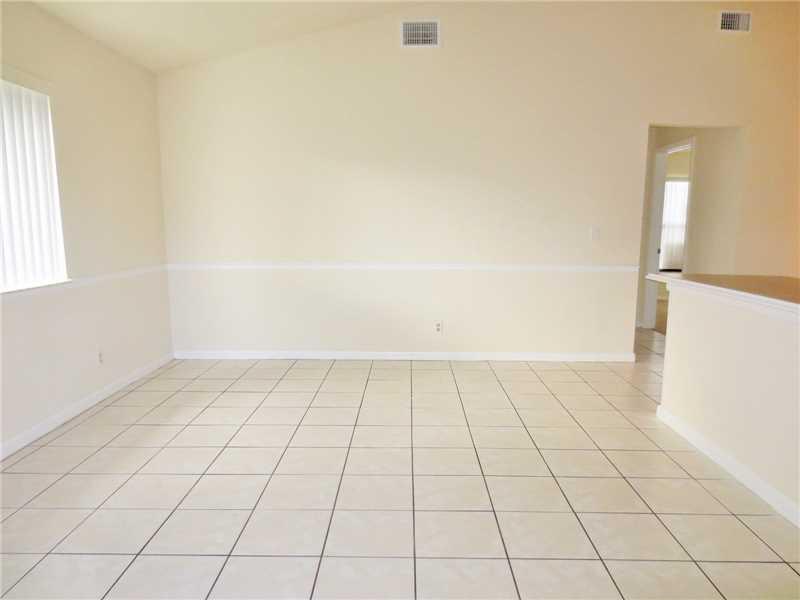 BAY WINDS 4 - Residential