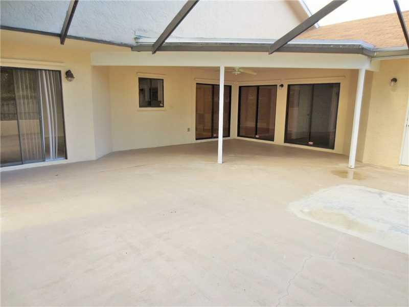 BAY WINDS 4 - Residential