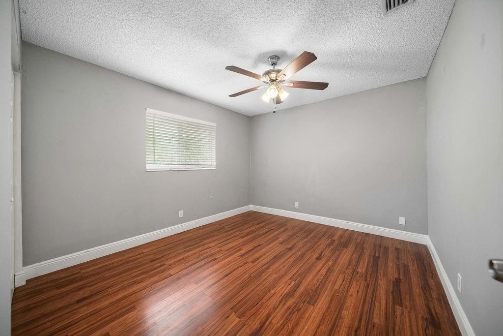 Shadow Wood 80-38 B - Residential